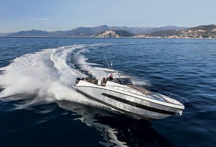أتلانتيس تكشف النقاب عن سفينة Verve Outboard 
